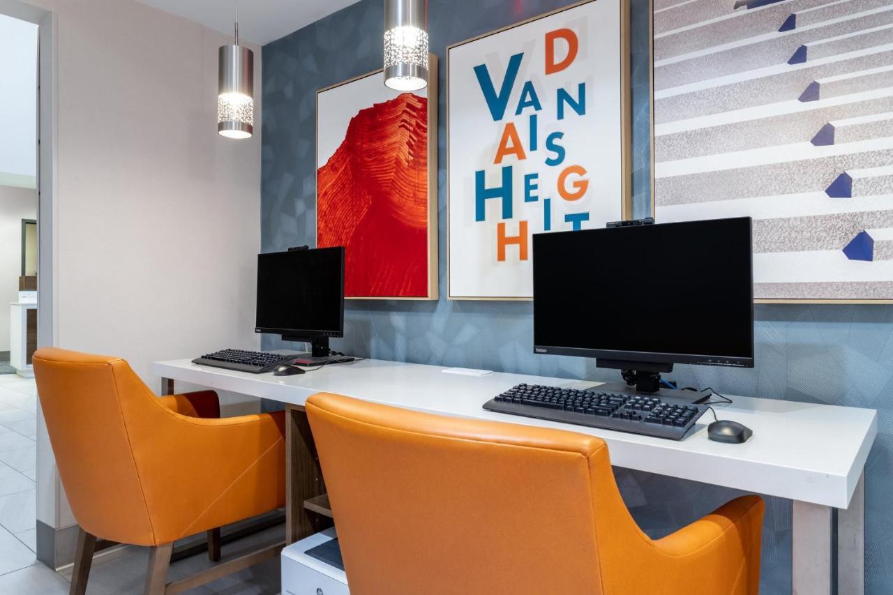 Holiday Inn Express Hotel & Suites-St. Paul By Ihg Vadnais Heights Exteriör bild