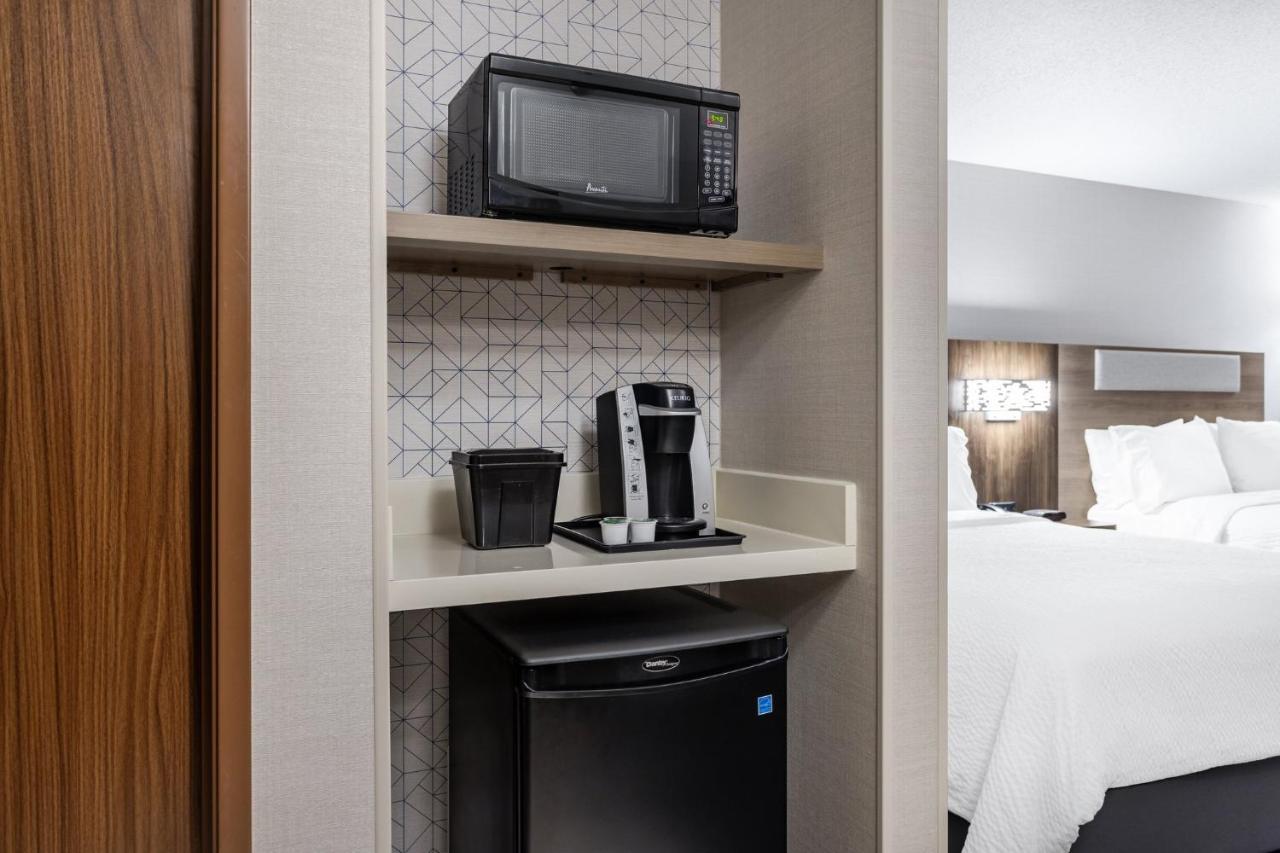 Holiday Inn Express Hotel & Suites-St. Paul By Ihg Vadnais Heights Exteriör bild