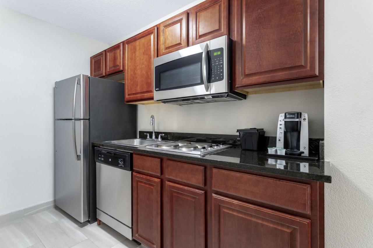 Holiday Inn Express Hotel & Suites-St. Paul By Ihg Vadnais Heights Exteriör bild
